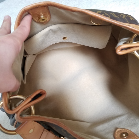 COPY - 💕 Authentic LV Galliera PM - Picture 6 of 12